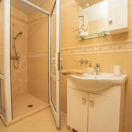 Vazov , One Bedroom Centre Apartamento *