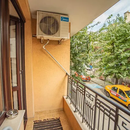 Vazov , One Bedroom Centre *